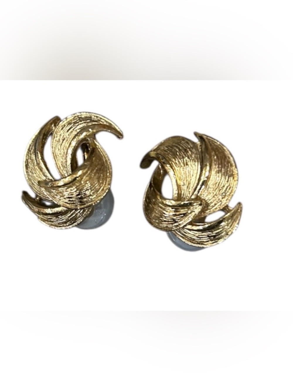 Givenchy Clip Ons Authentic Elegant Gold Plated Earrings-Pre owned